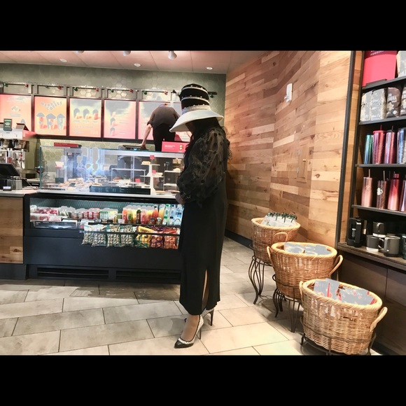 Meet your Posher, Ra’shelle - Picture 3 of 15